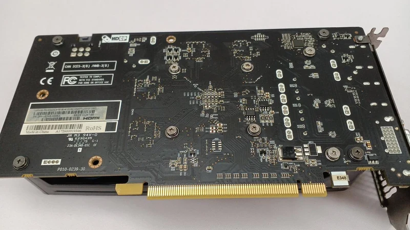 Carte graphique SAPPHIRE PULSE RADEON RX 560 4G