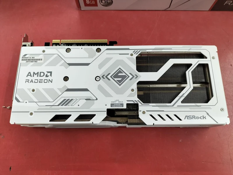 Carte graphique ASROCK RX9060XT SL 8 Go