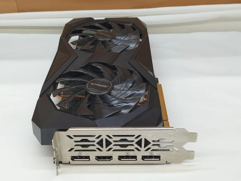 Carte graphique ASROCK RX6600XT CLD 8 Go