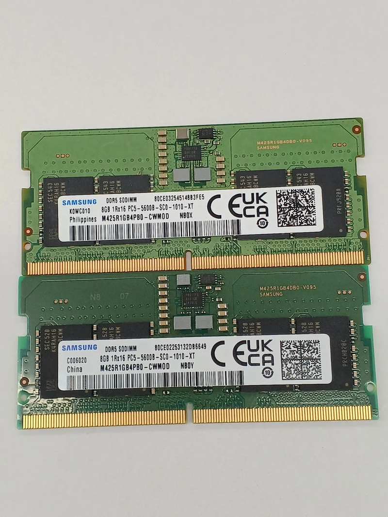 SAMSUNG PC5-44800 (DDR5-5600B) 8 Go (2 barrettes) M425R1GB4PB0-CWM0D