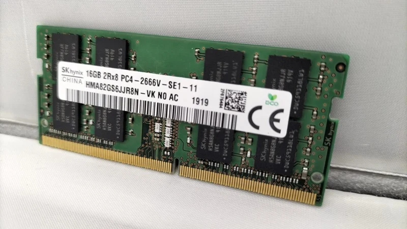 Mémoire SK HYNIX DDR4 HMA82GS6JJR8N-VK