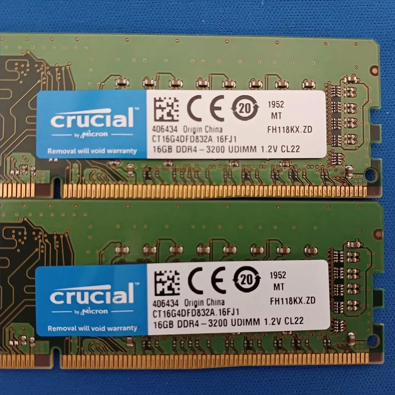 Crucial Memory 16GB / MTA16ATF2G64AZ-3G2J1 MTA16ATF2G64AZ-3G2J1
