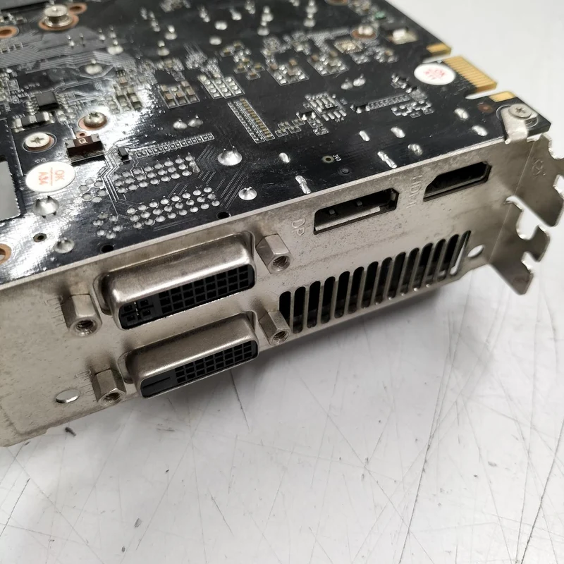 Carte graphique JETSTREAM Style : GTX960 JETSTREAM 4096M