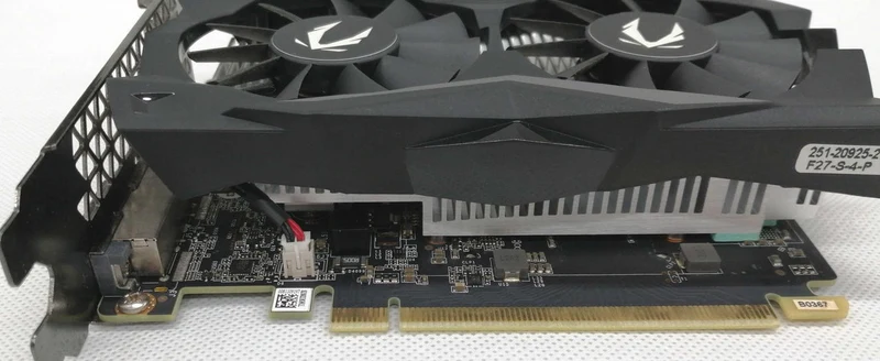 Carte graphique ZOTAC NVIDIA PCI-EXPRESS ZT-T16510F-10L