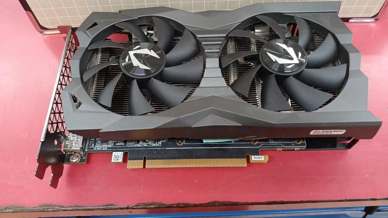 Carte graphique ZOTAC : ZT-T20600H-10B