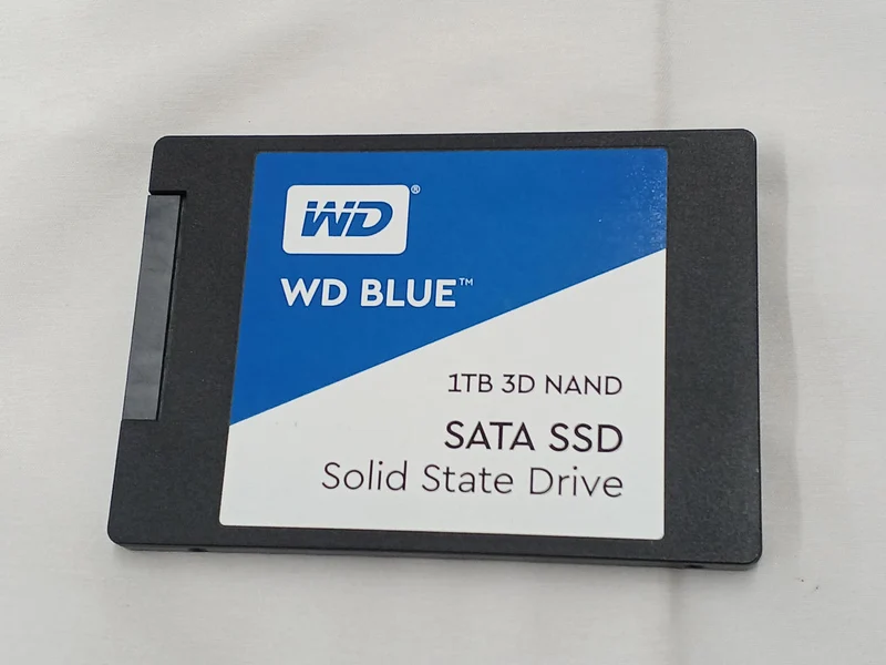 SSD SATA WESTERN DIGITAL 1 To WDS100T2B0A-00SM50