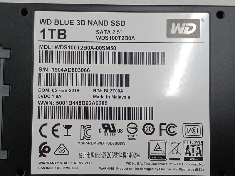 SSD SATA WESTERN DIGITAL 1 To WDS100T2B0A-00SM50
