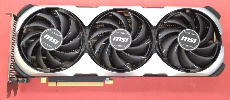Carte graphique MSI RTX 4070 Ventus 3X E 12 Go OC