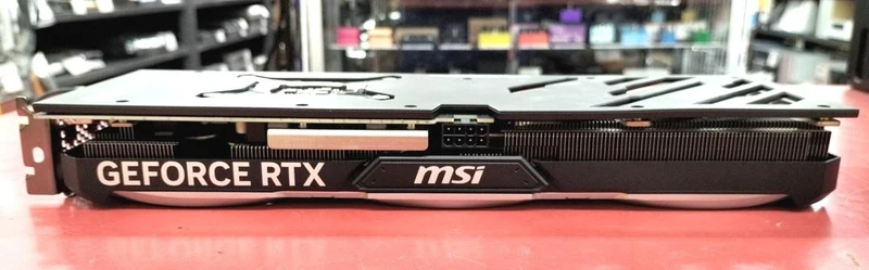 Carte graphique MSI RTX 4070 Ventus 3X E 12 Go OC
