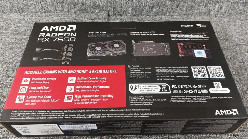 Carte graphique ASUS RADEON RX7600 neuve (non ouverte)