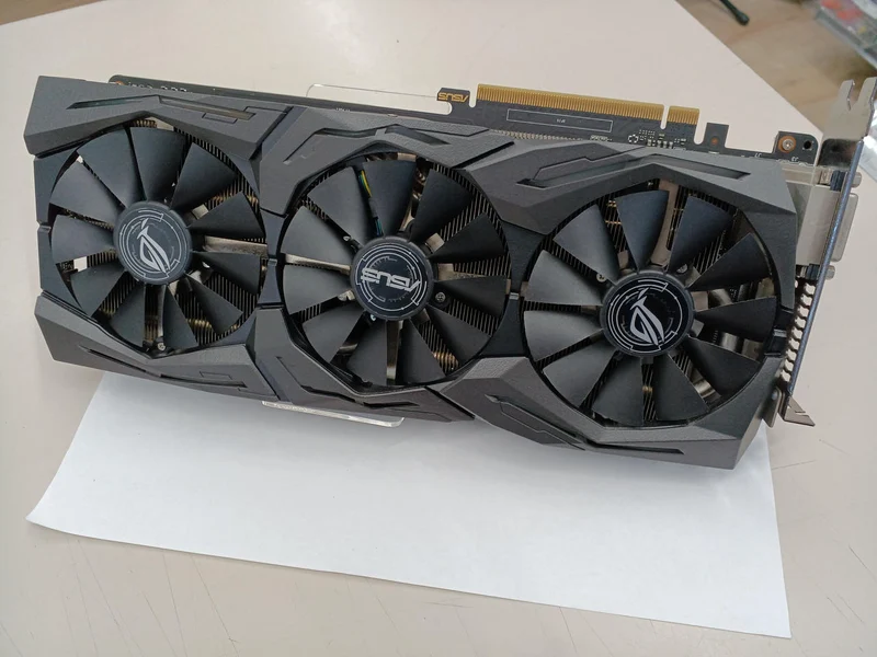 Carte graphique ASUS : ROG STRIX-GTX1060-O6G-GAMING