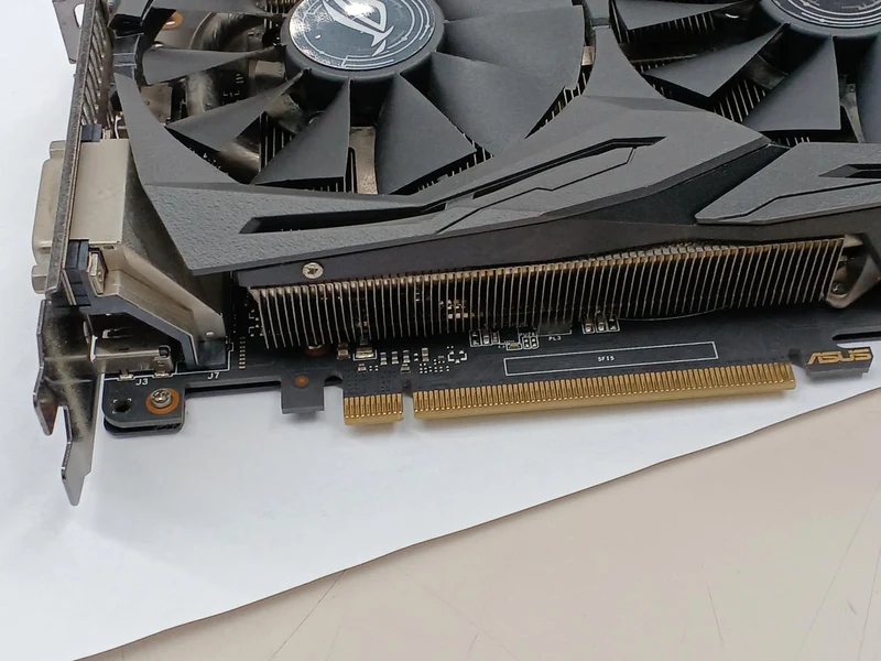 Carte graphique ASUS : ROG STRIX-GTX1060-O6G-GAMING