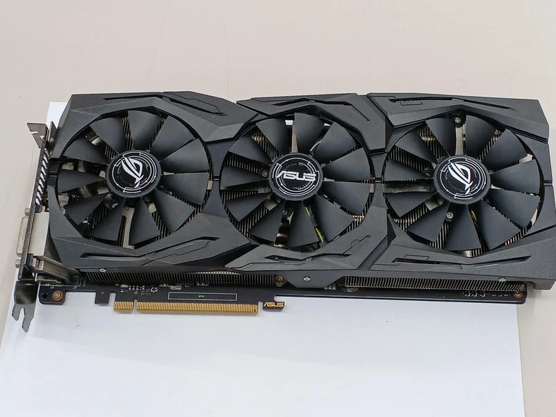 Carte graphique ASUS : ROG STRIX-GTX1060-O6G-GAMING