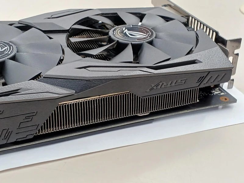 Carte graphique ASUS : ROG STRIX-GTX1060-O6G-GAMING