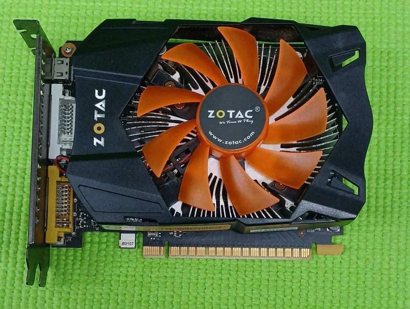 Carte graphique ZOTAC : GTX750 1 Go
