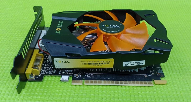 Carte graphique ZOTAC : GTX750 1 Go