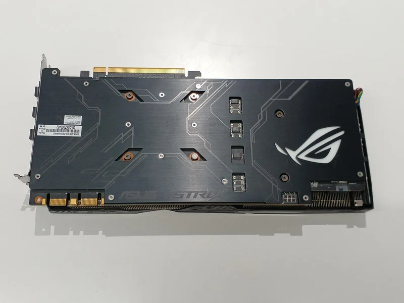 Carte graphique ASUS : STRIX-GTX1070-O8G-GAMING
