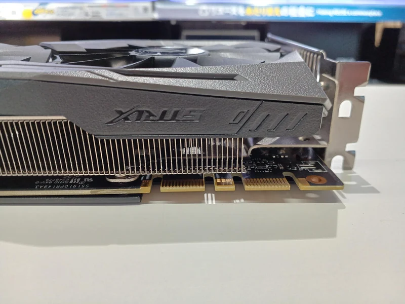 Carte graphique ASUS : STRIX-GTX1070-O8G-GAMING