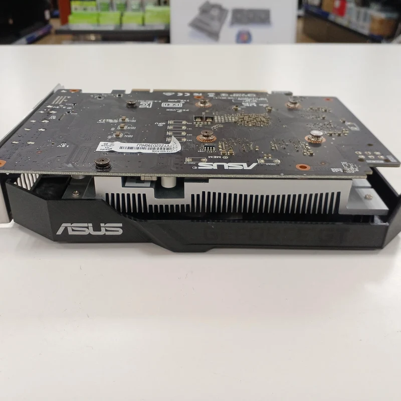 Carte graphique ASUS : GTX1650-4GD6