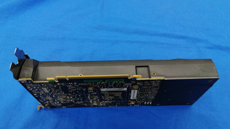 Carte graphique NVIDIA : GEFPRCE RTX2080