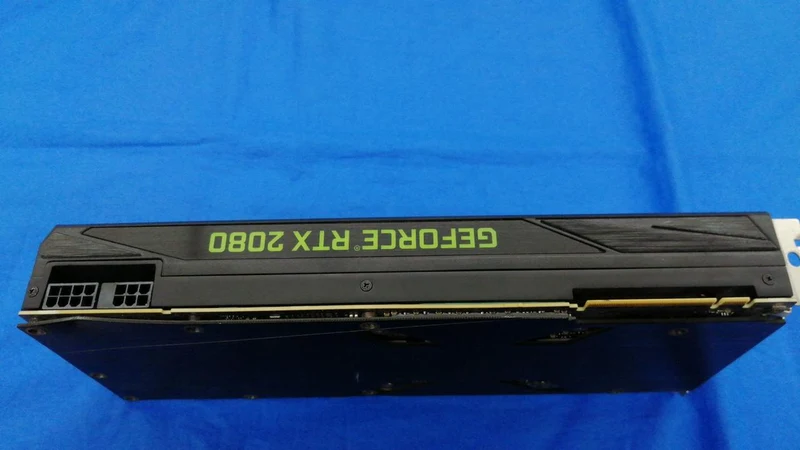 Carte graphique NVIDIA : GEFPRCE RTX2080