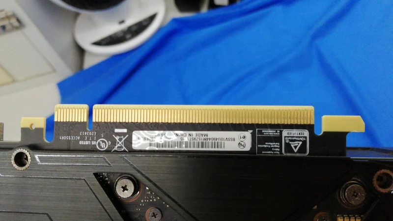 Carte graphique NVIDIA : GEFPRCE RTX2080