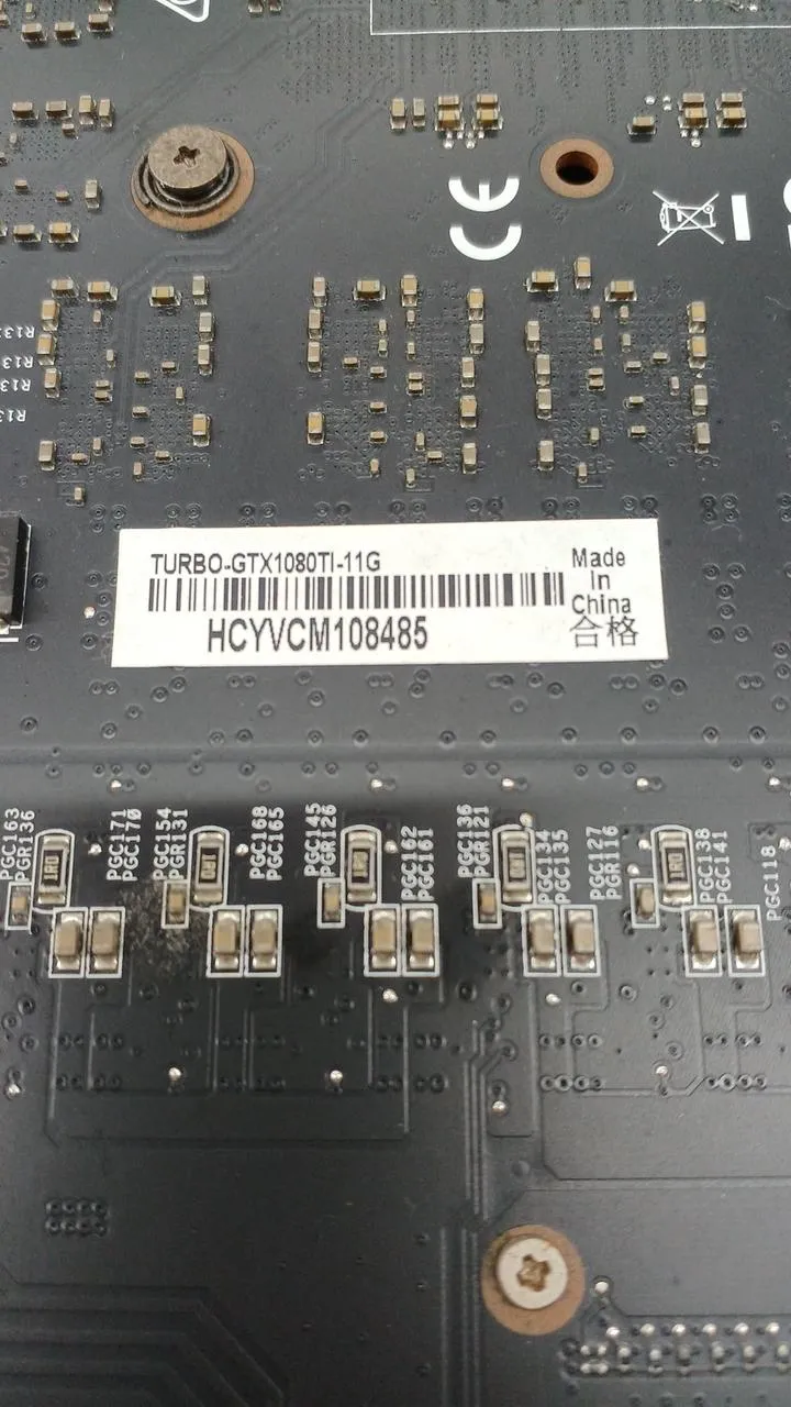 Carte graphique ASUS : TURBO-GTX1080TI-11G