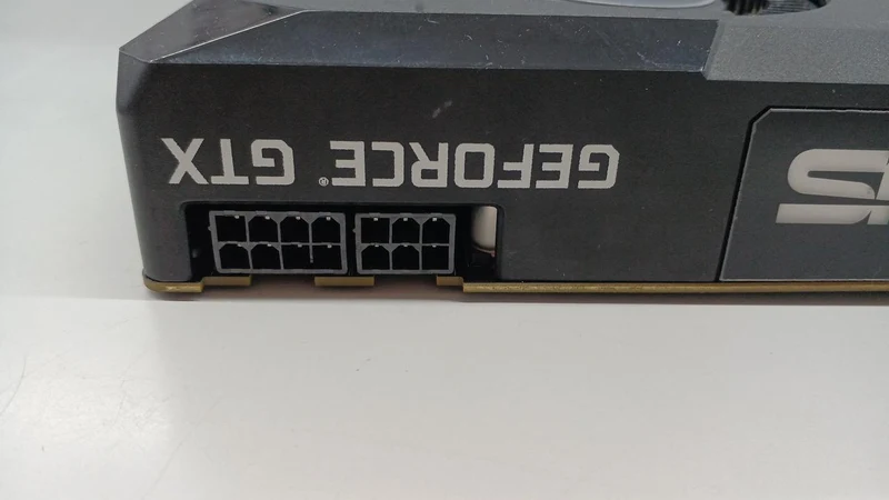 Carte graphique ASUS : TURBO-GTX1080TI-11G