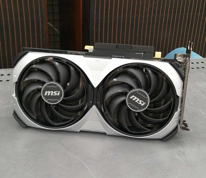 Carte graphique MSI VENTUS2X GEFORCE RTX4070