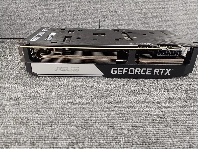 Carte graphique ASUS DUAL-RTX3070-O8G-V2