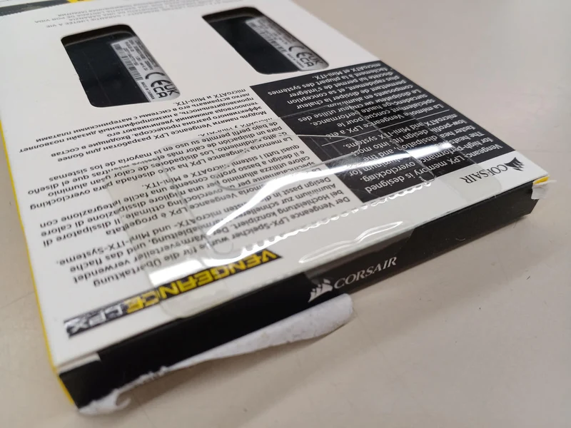 CORSAIR [Non ouvert] Mémoire PC CMK32GX4M2E3200C16