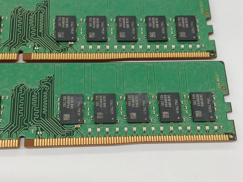 SAMSUNG DDR4-2400/16 Go x2 Cartes pour serveur M391A2K43BB1-CRCQ