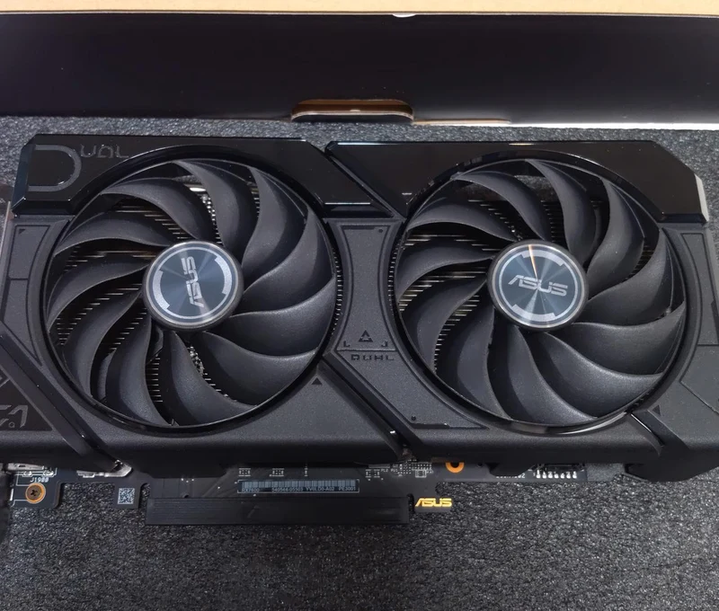 Carte graphique ASUS DUAL-RX7600-08G-EVO