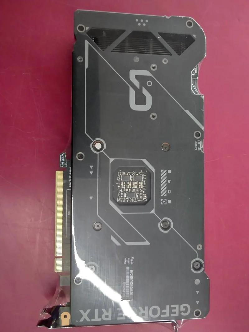Carte graphique ASUS : DUAL-RTX4070-12 Go