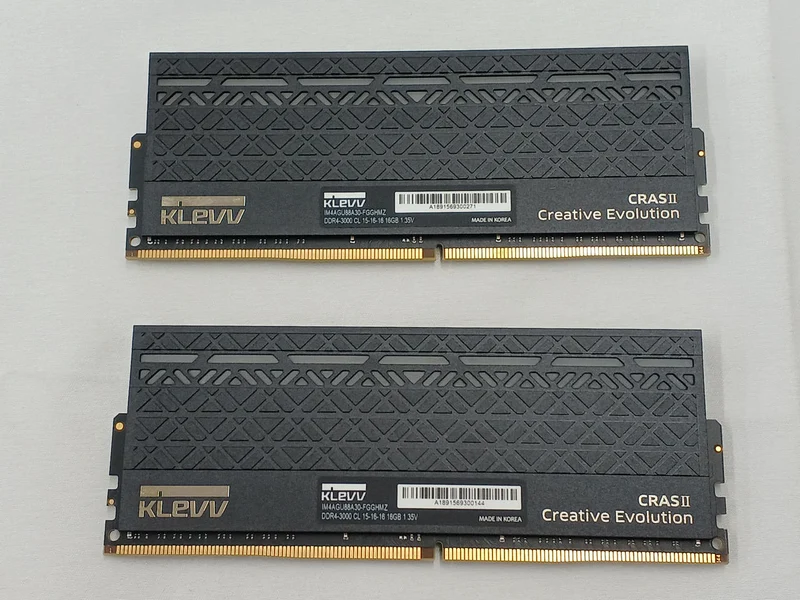 Mémoire KLEVV DDR4 32 Go IM4AGU88A30-FGGHMZ