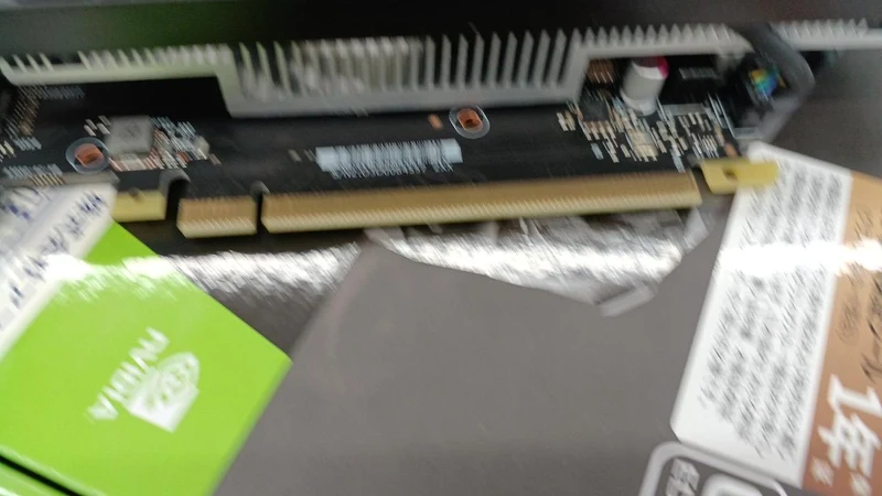 Carte graphique MSI : GEFORCE RTX3050 VENTUS 2X