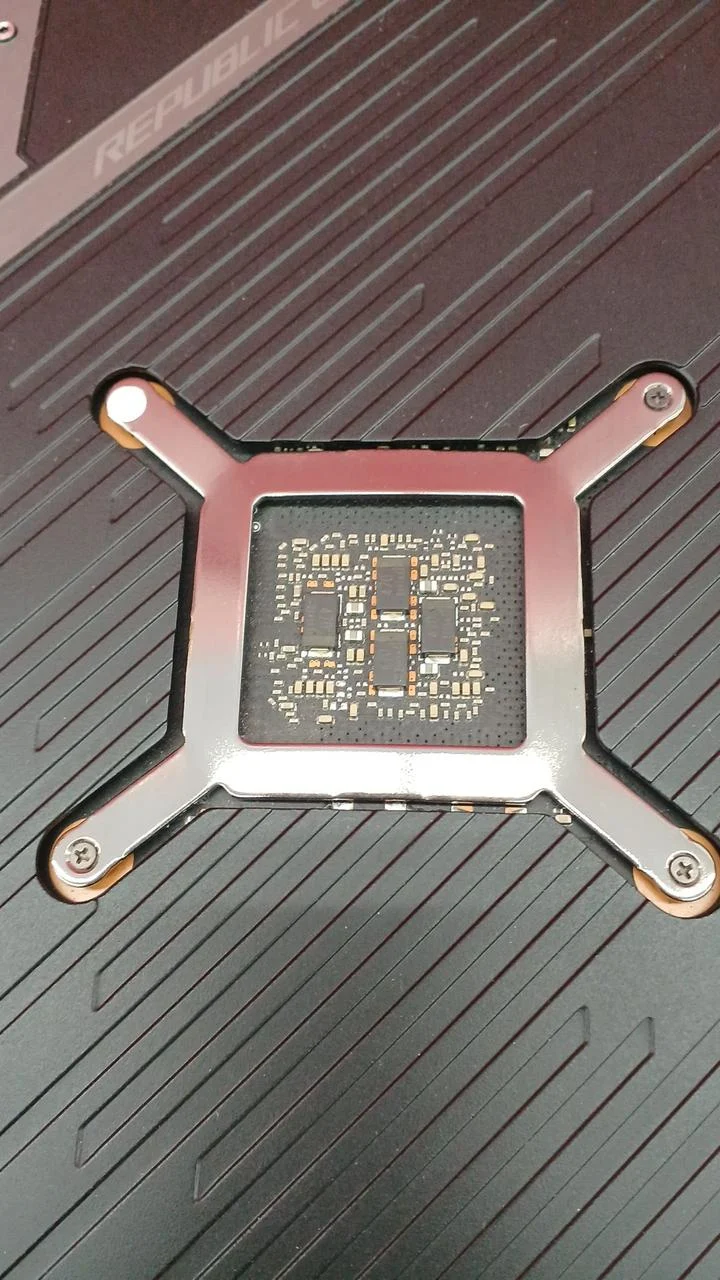 Carte graphique ASUS : ROG-STRIX-RTX3070TI-O8G-GAMING