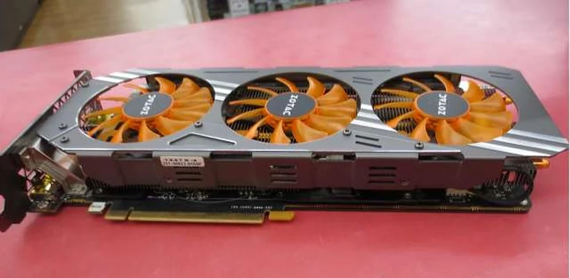 Carte graphique ZOTAC : GTX 980 AMP! EDITION 4 Go GDDR5