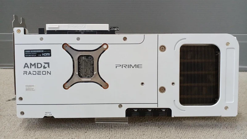 Carte graphique ASUS : PRIME-RX9070XY-O16G-BLANC