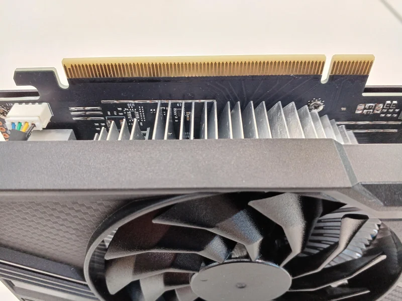 N/B Carte graphique NVIDIA RTX 4060 PCI-E 8 Go GDDR6 128 bits