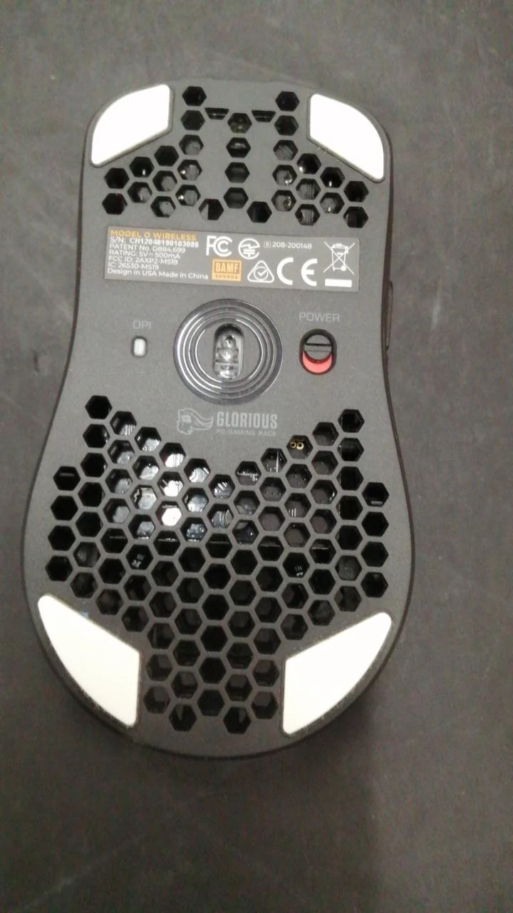 Souris de jeu GLORIOUS GLO-MS-OMW-MB