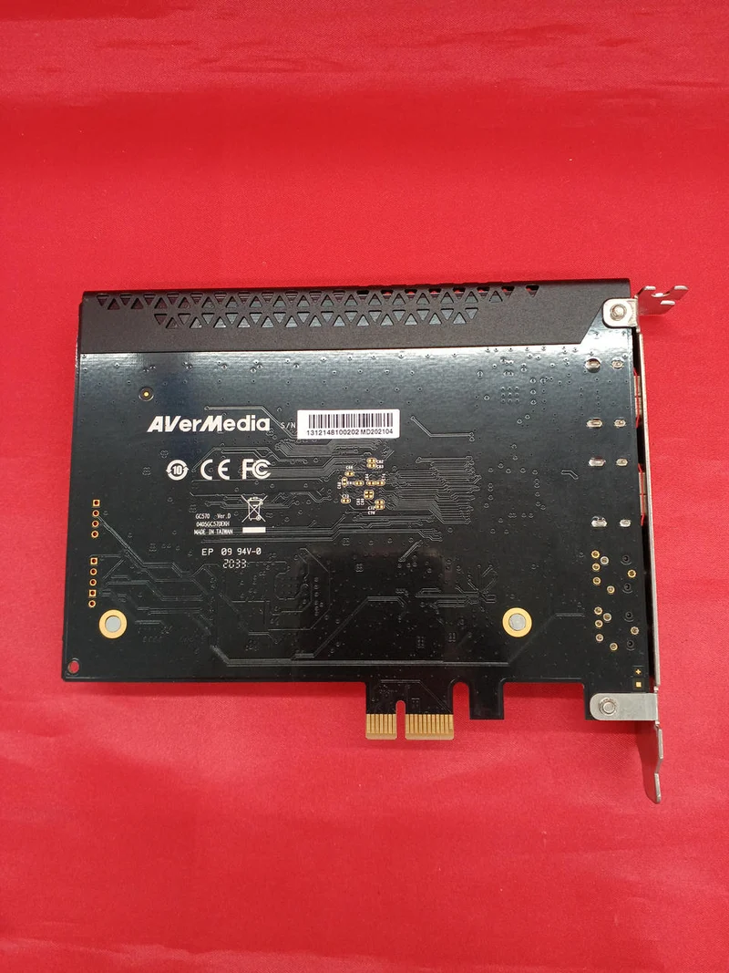 [À DÉCHETER] Carte d'acquisition AVER MEDIA C988