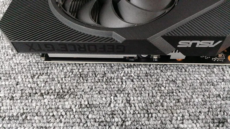 Carte graphique ASUS PH-GTX1650-4GD6