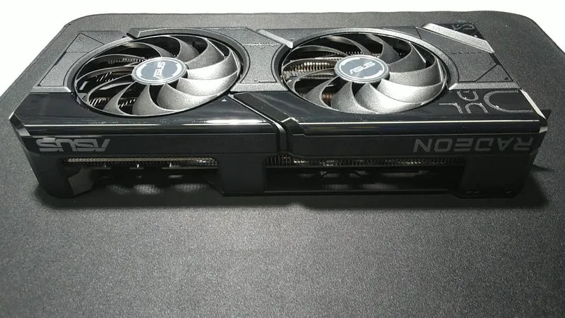 Carte graphique ASUS : DUAL-RX7700XT-O12G