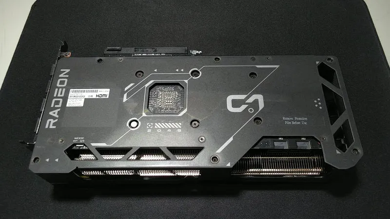 Carte graphique ASUS : DUAL-RX7700XT-O12G
