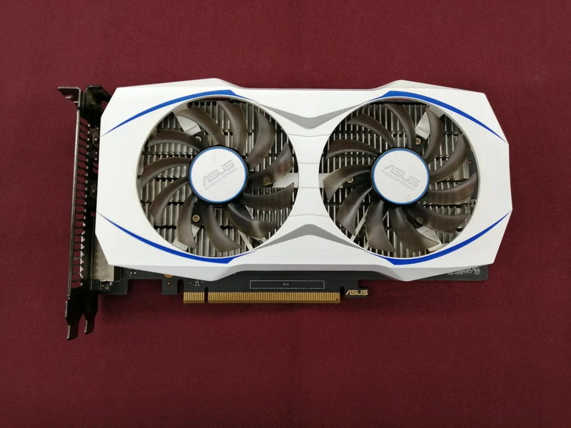 Carte graphique ASUS : DUAL-GTX1050TI-4G