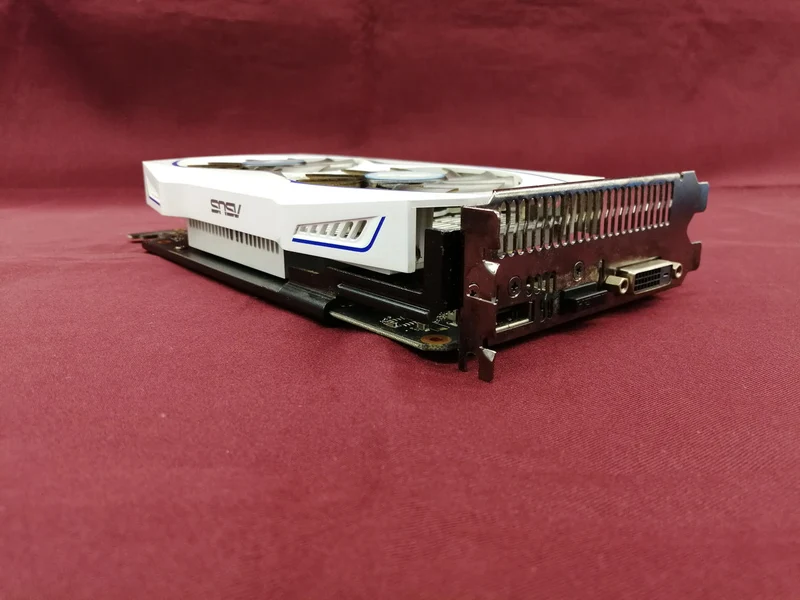 Carte graphique ASUS : DUAL-GTX1050TI-4G
