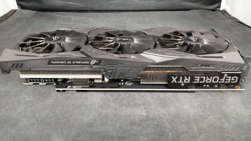 Carte graphique ASUS ROG-STRIX-RTX2070-O8GB-GAMIMG