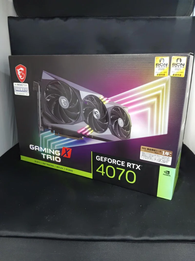 Carte graphique MSI RTX 4070 GAMING X TRIO 12G