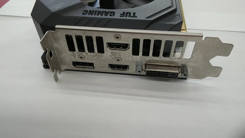 Carte graphique ASUS : TUG-GTX1660TI